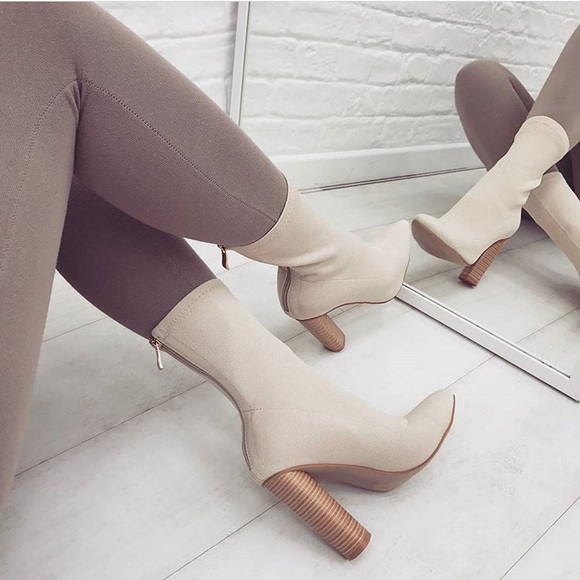 BRAND NEW Tan booties - Picture 1 of 8
